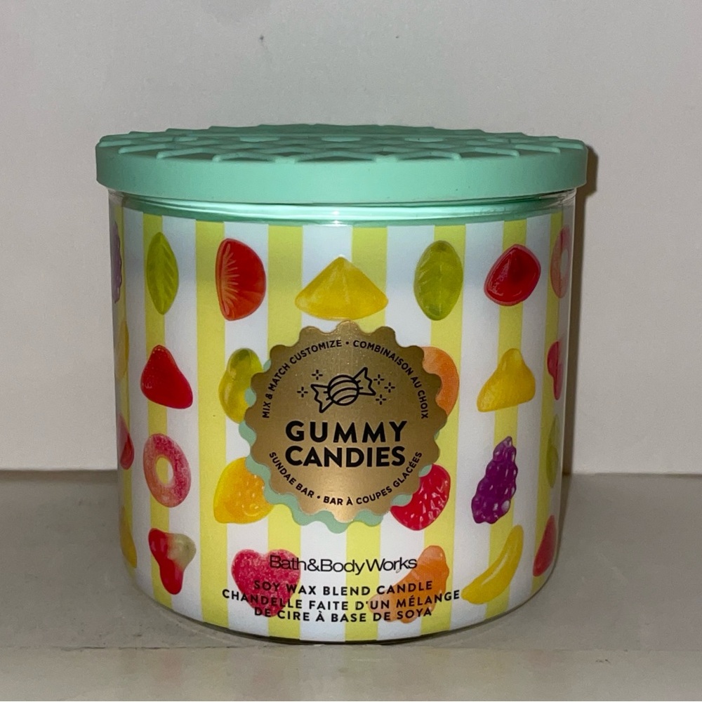 Bath & Body Works Gummy Candies Scented Candle 3 Wick Silicone Lid New
